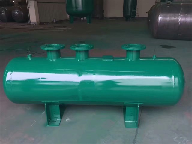 1679991473376569.jpeg 普兰普兰普兰蒸汽分气缸1.jpeg
